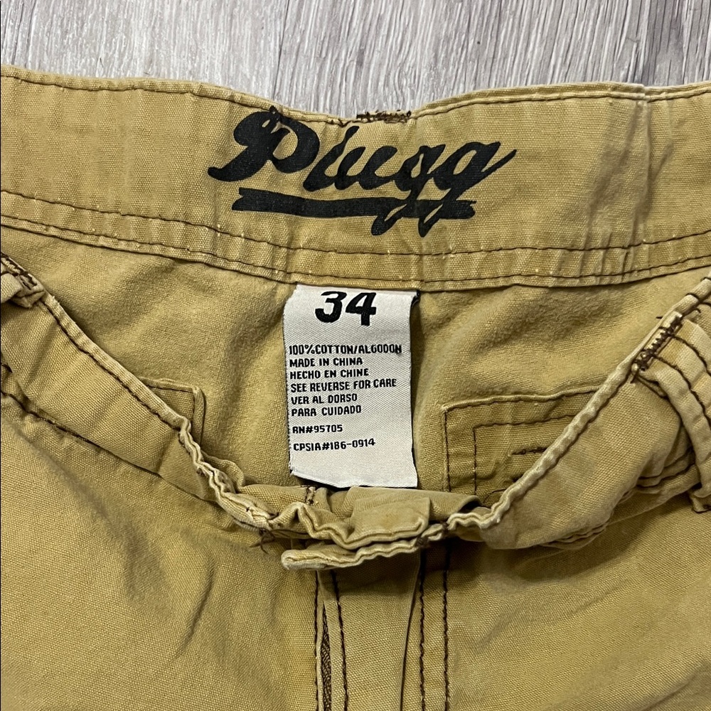Plugg Men's Khaki Cargo Shorts - Picture 2 of 4